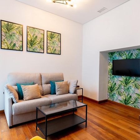 Ry Aparcamiento Incluido Junto A Catedral Ideal Parejas Seville Ngoại thất bức ảnh