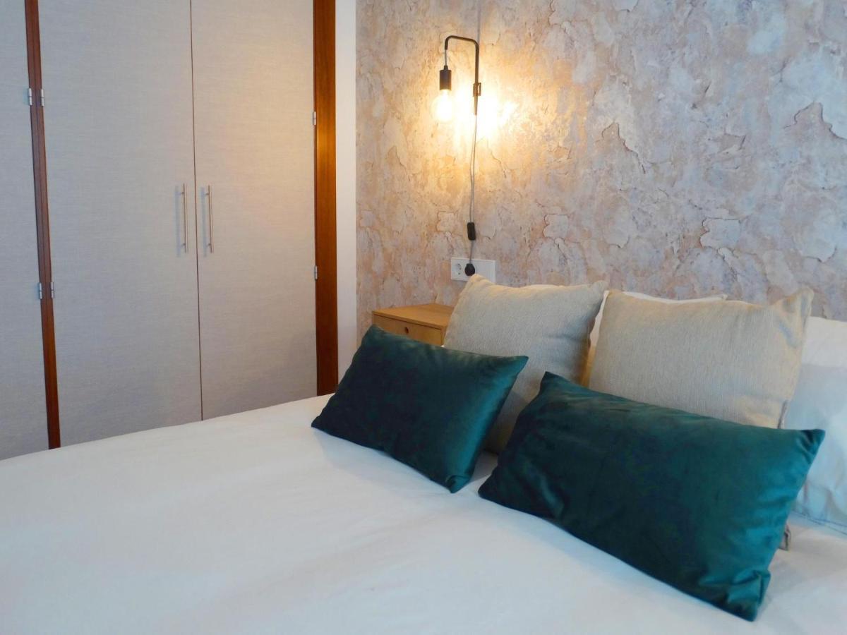 Ry Aparcamiento Incluido Junto A Catedral Ideal Parejas Seville Ngoại thất bức ảnh