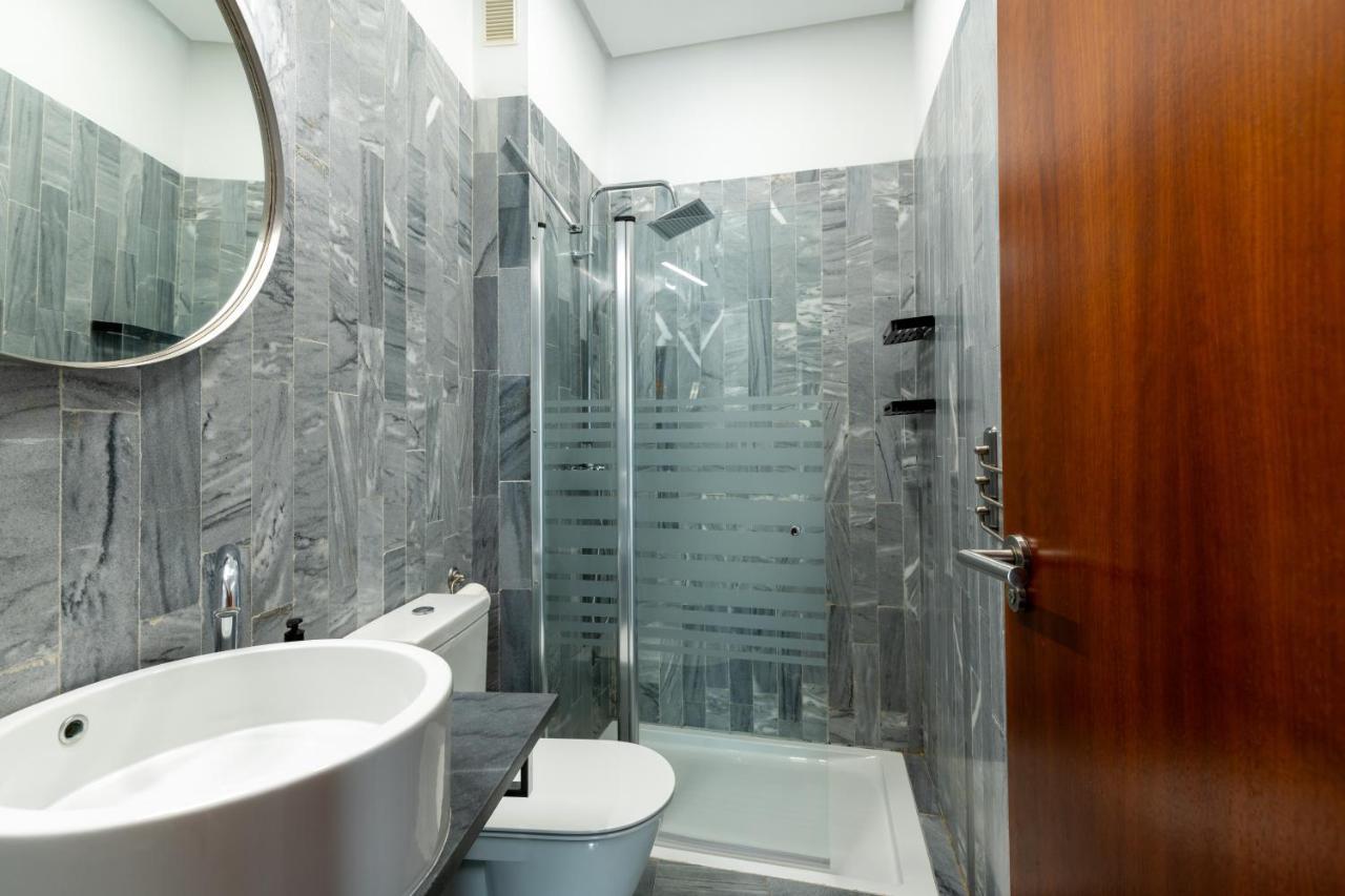 Ry Aparcamiento Incluido Junto A Catedral Ideal Parejas Seville Ngoại thất bức ảnh